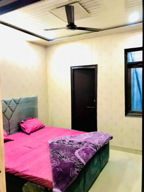 Bankebihari Homestay